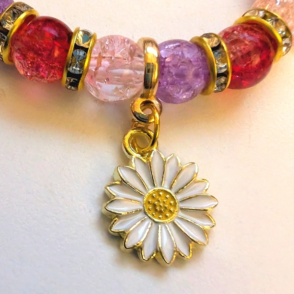 Handmade Glass Kawaii Hello Kitty Beaded Charm Bracelet - Picture 6 of 7